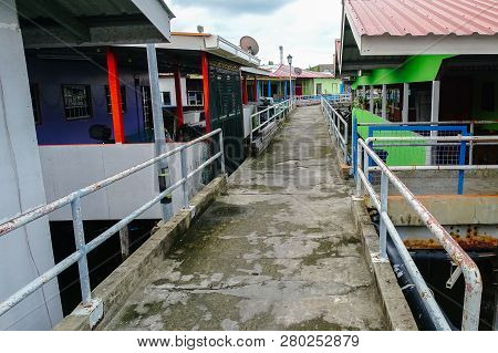 Labuan,malaysia-jan 15,2019:view Of Water Village Known As Patau Patau In Labuan Pearl Of Borneo,mal
