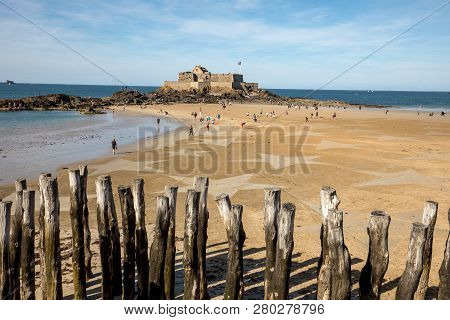 Saint-malo, France - September 15, 2018: The Stars On The Beach In Saint Malo. Brittany, France