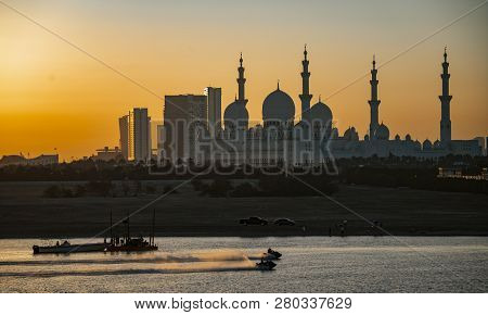 Abu Dhabi, Uae, Mar 21, 2018: Sheik Zayed Mosque As Seen At Night