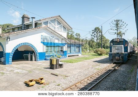 Piraquara - Pr, Brazil - December 17, 2018: Passing On The Banhado Station On The Touristic Train Ri