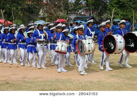 Paraders ในฤดูกาลเทศกาลกีฬาท้องถิ่น