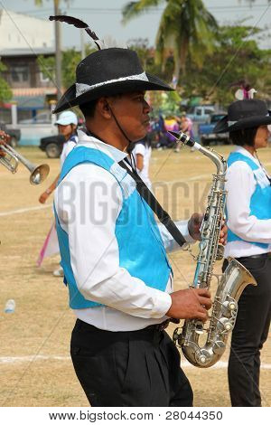 Paraders ในฤดูกาลเทศกาลกีฬาท้องถิ่น