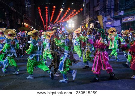 Nakorn Sawan , Thailand - February 18, 2018 : Group Of Unidentified Fighting Of Warriors ( Aung-gor 