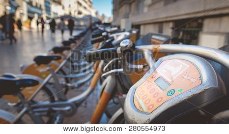 Velomagg Bike Sharing City Bikes For Rental In Montpellier