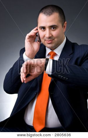 Homem de negócios ao telefone