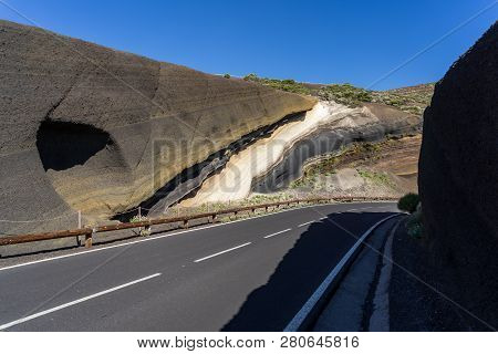 La Tarta Del Teide - Geological Formation Of Solidified Lava Flows. Tenerife. Canary Islands. Spain.