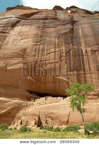 Ruínas de indian nativo americano cliff habitação casa branca no Canyon De Chelly