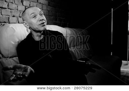 TOMSK, Rusia - 4 de marzo: Músico, compositor, locutor y fundador y líder de 