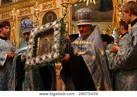 TOMSK, Rusia - el 9 de agosto: Celebraciones ortodoxas dedicadas al segundo hallazgo de un ic de prodigios