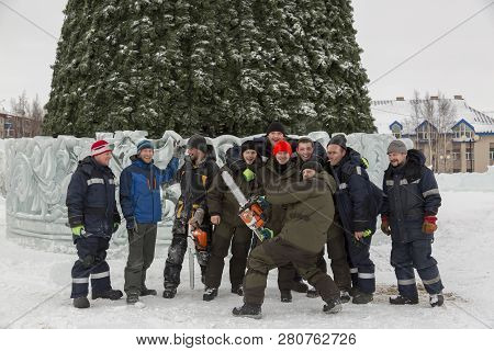 Team Of Builders Of Assemblers Of The Ice Town