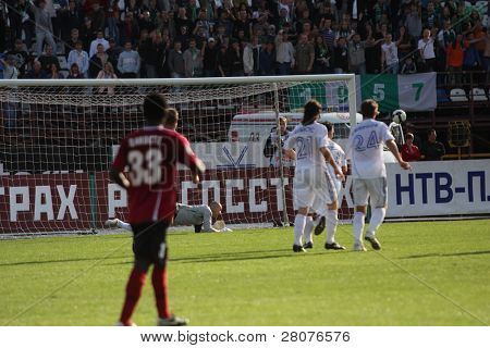 TOMSK, Russie - 29 août : Match de Football Championnat de Russie parmi Tom'(Tomsk) - Moscow (Moscou)
