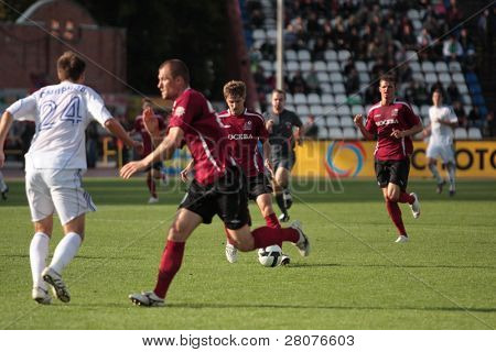 TOMSK, Russie - 29 août : Match de Football Championnat de Russie parmi Tom'(Tomsk) - Moscow (Moscou)