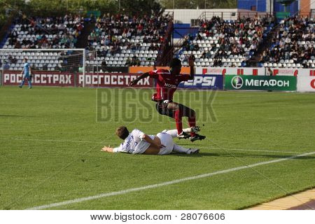 TOMSK, Russie - 29 août : Match de Football Championnat de Russie parmi Tom'(Tomsk) - Moscow (Moscou)