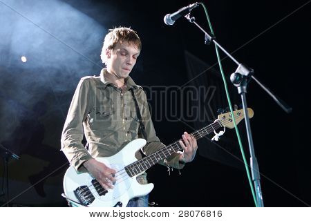 Tomsk, Russland 28. Juni: Egor Timofeev russische Sänger und Musiker, Leiter der pop-Rock-Gruppe 