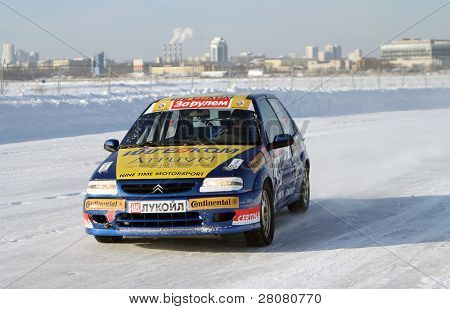 Moskva, Rusland - februar 23: 21 traditionelle 
