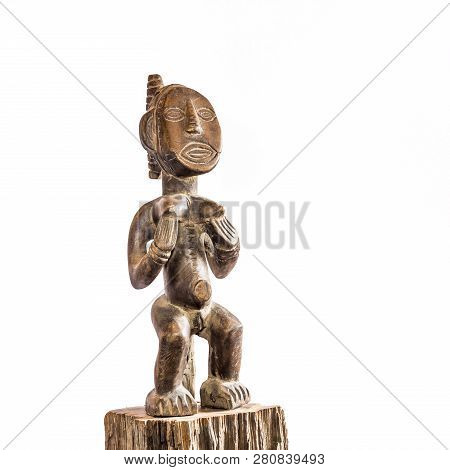 African Ethnic Wood Carving From Luba Ethnie - Zaire
