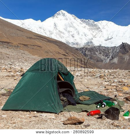 Camping Under Mount Cho Oyu - Cho Oyu Base Camp - Nepal Himalayas Mountains