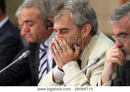 Mosca - 8 luglio: Un partecipante non identificato, durante una conferenza CEMAT 15, 8 luglio 2010 a Mosca, 