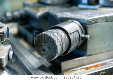 The Carriage Slide. Mechanical Wheel Carriage Control. Vintage Metal Cutting Lathe. The Old Mechanic