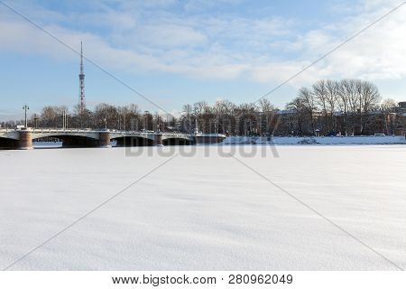 Saint-petersburg, Russia -  January 24, 2019: View Of Kamennoostrovsky Bridge And The Tv Tower From 