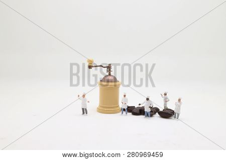 A Figure Cooker With Professional Coffee Maker