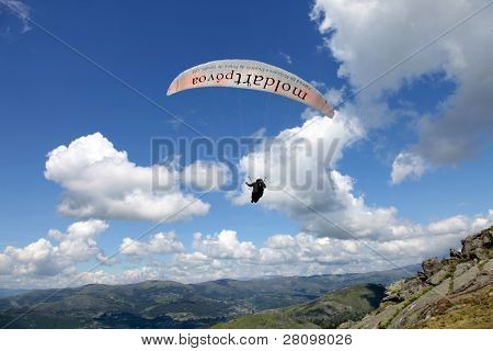 CALDELAS, PORTUGAL - 1. maj: Paragliding Festival Icaro de Caldelas 2010, i nordlige Portugal, 1