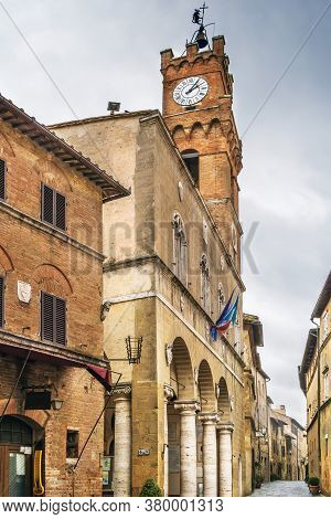 Streer With Town Hall Of Pienza, Italy