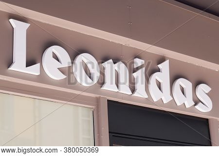 Bordeaux , Aquitaine / France - 08 04 2020 : Leonidas Logo And Sign Of Belgian Chocolates Shop