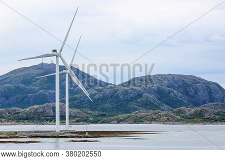 Windgenerators