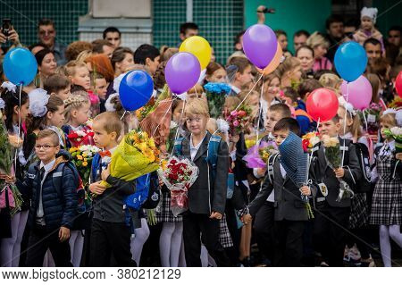 Saint Petersburg, Russia September 1, 2018 School 667 Nevsky District. Gatheringofstudentsnearthesch
