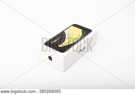 Packaging Of The New Iphone Se 2020 From Apple