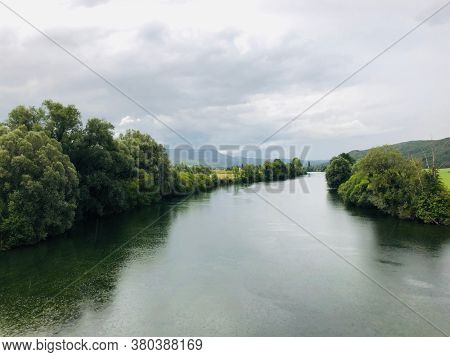 French river the Loue passing trough the Jura in France