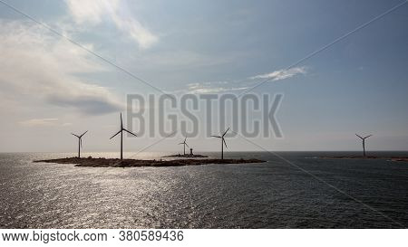 Concept of technology for sustainable development of renewable energy sources. Wind turbine generato