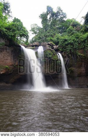 Haew Suwat Waterfall  (nam Tok  Haew Suwat)  Khao Yai National Park / Khorat Plateau, Nakhon Ratchas