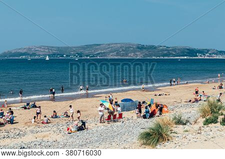Conwy, North Wales, Uk - 09 August, 2020: Conwy Morfa Beach Is A Large Sandy Bay Located In North Wa