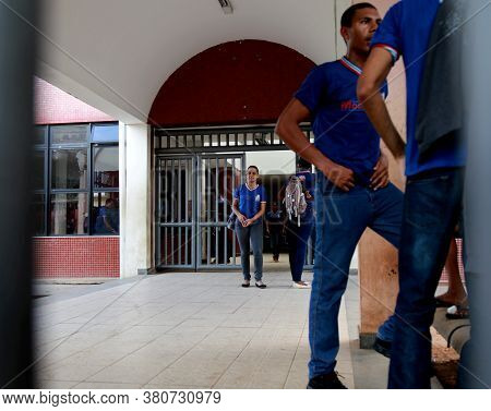 Salvador, Bahia / Brazil - April 24, 2015: Public School Students From Estada Da Bahia Are Seen On T
