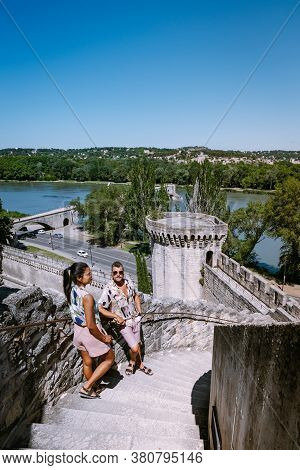 Couple City Trip Avignon Southern France, Ancient Popes Palace, Saint-benezet, Avignon, Provence, Fr