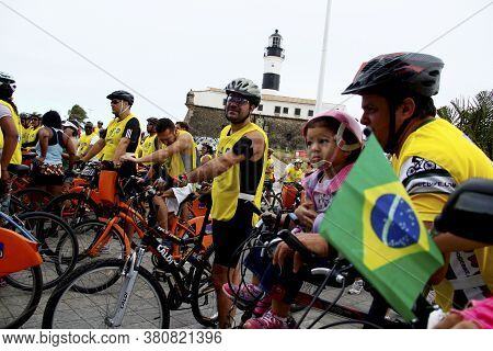 Salvador, Bahia / Brazil - August 23, 2014: People Are Seen During A Cycling Tour Promoted By The Mo