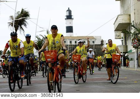 Salvador, Bahia / Brazil - August 23, 2014: People Are Seen During A Cycling Tour Promoted By The Mo