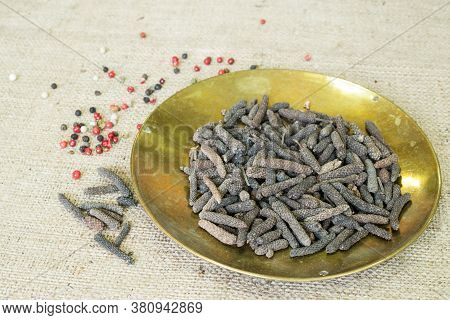 Indonesian Long Peppercorns In Metal Plate, Natural