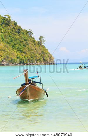 เรือหางยาวยาวหางเรือในจังหวัดภูเก็ต