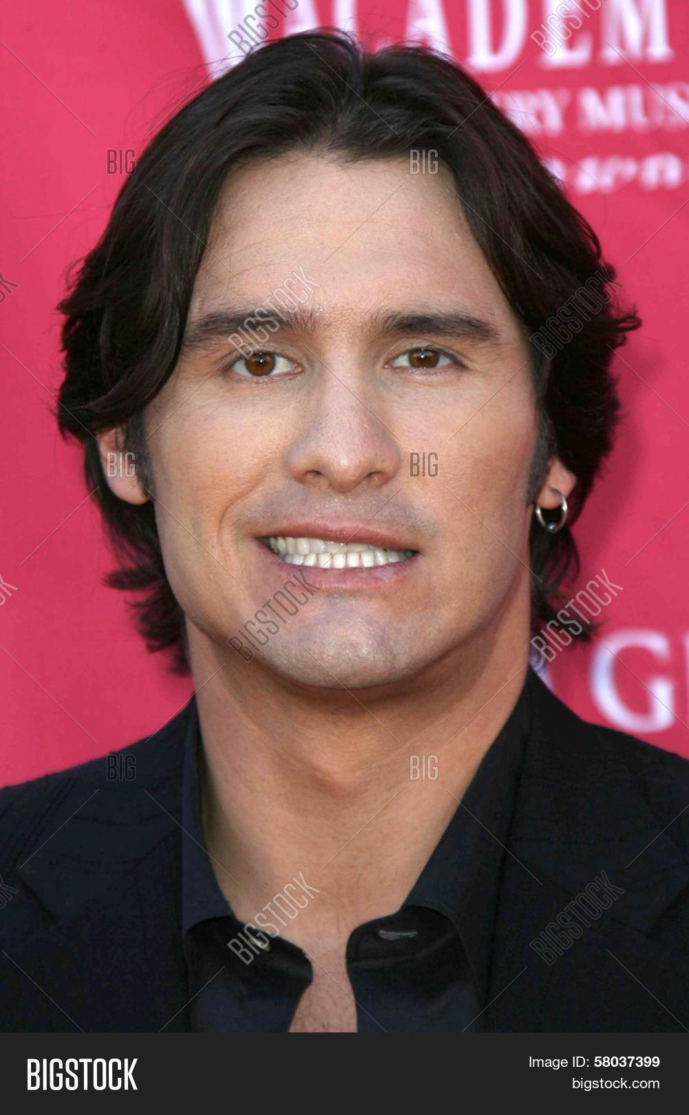 Joe Nichols Arriving Image & Photo (Free Trial) Bigstock