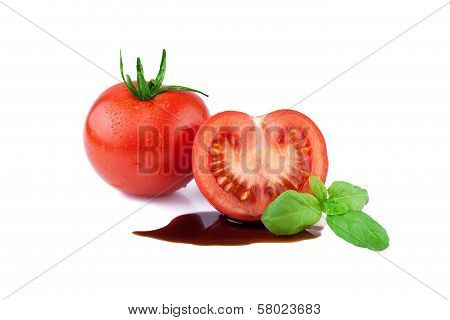Tomato with Basil and Balsamic Vinegar