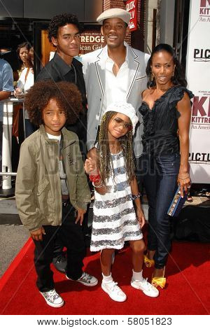 Will Smith with Jada Pinkett Smith, Willow Smith and family  at the world premiere of 