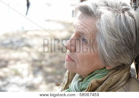 Pensive marure woman