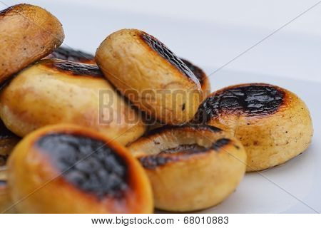 mashroom food vegetable grilled isolated on white background