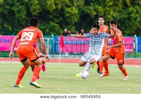 Sisaket Thailand-july 6: Theerachai Ngamcharoen Of Chainat Hornbill Fc. (white) In Action During Tha