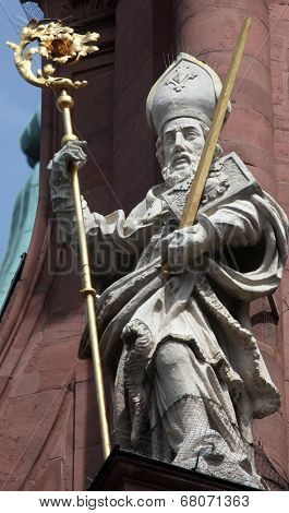WURZBURG, GERMANY - JULY 18: St. Kilian, Neumunster Collegiate Church, built in 1060 and completely renovated in the 17th century and since 1908 the parish church on July 18, 2013.