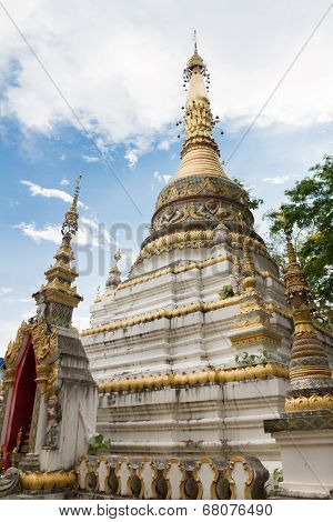 White Pagoda Of Buddhist Temple In Chiang Mai, Thailand
