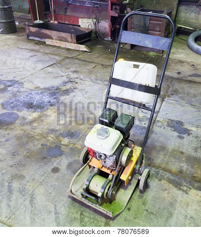 Small Gasoline Single Direction Plate Compactor